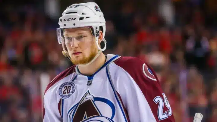 Nathan MacKinnon